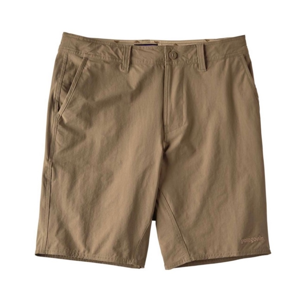 SOLD Patagonia Men’s Stretch Wavefarer Shorts 38